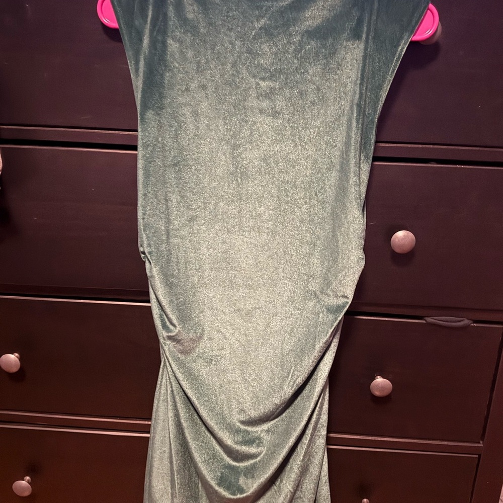 Elegant Green Velvet Dress